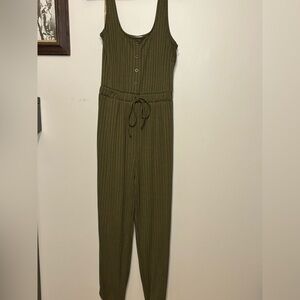 Olive Green Sleeveless Jumpsuit